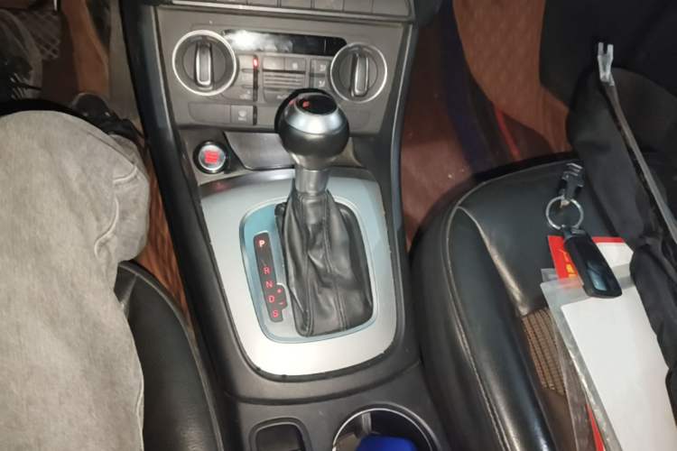 Used Audi Q3 2017 35 TFSI Fashion Model Gear Lever