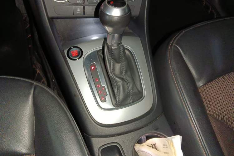 Used Audi Q3 2017 35 TFSI Fashion Model Gear Lever