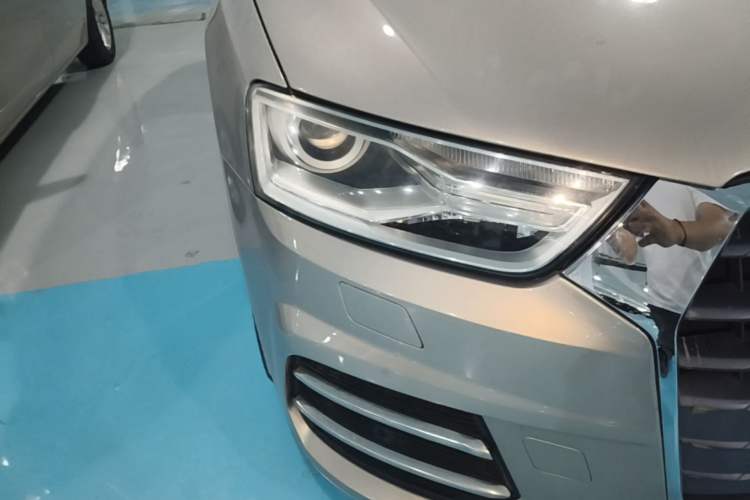 Used Audi Q3 2017 35 TFSI Fashion Model Right Front Headlight