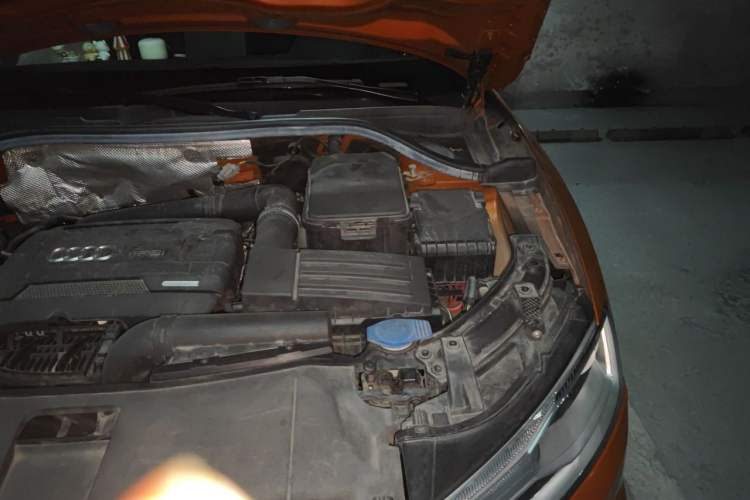 Used Audi Q3 2017 35 TFSI Sport Edition Engine Bay Left