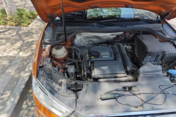 Used Audi Q3 2017 30 TFSI Fashion Model Engine Bay Right