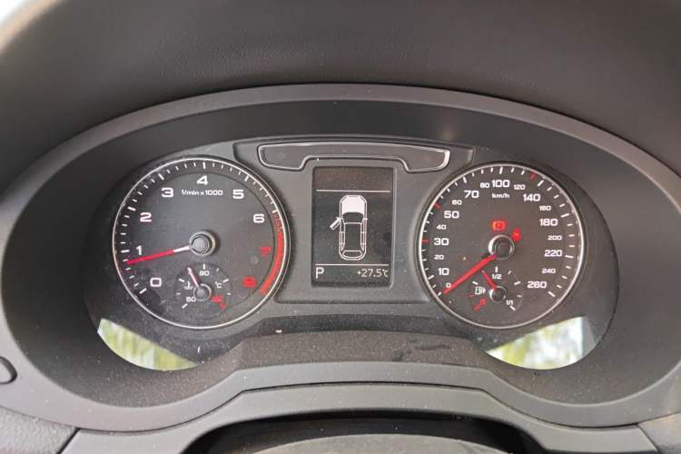 Used Audi Q3 2017 30 TFSI Fashion Model Instrument Cluster