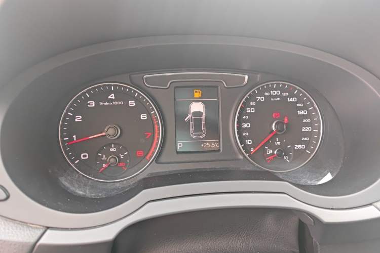 Used Audi Q3 2017 30 TFSI Fashion Model Instrument Cluster