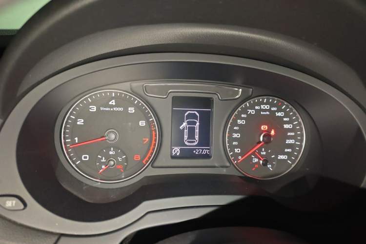 Used Audi Q3 2017 30 TFSI Fashion Model Instrument Cluster