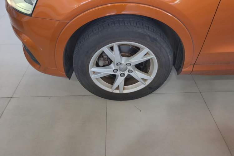 Used Audi Q3 2017 30 TFSI Fashion Model Left Front Wheel Hub