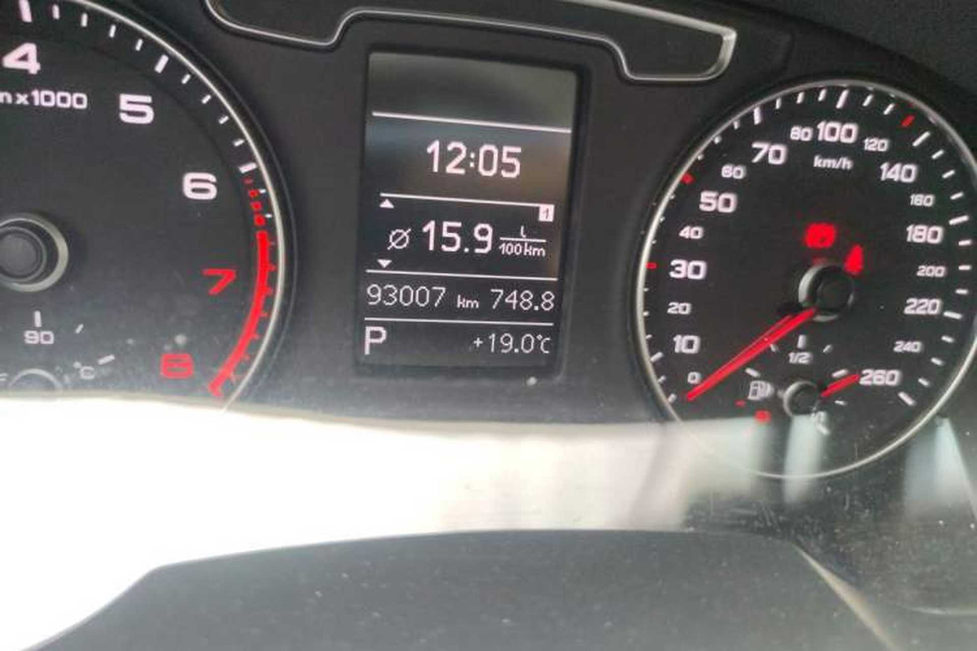 Used Audi Q3 2017 30 TFSI Sport Edition Odometer Close Up