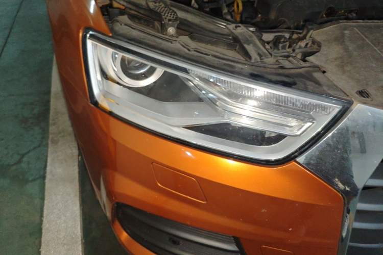 Used Audi Q3 2017 35 TFSI Fashion Model Right Front Headlight