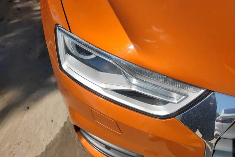 Used Audi Q3 2017 35 TFSI Fashion Model Right Front Headlight
