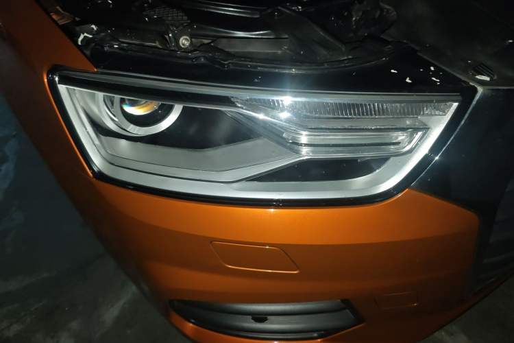 Used Audi Q3 2017 30 TFSI Fashion Model Right Front Headlight