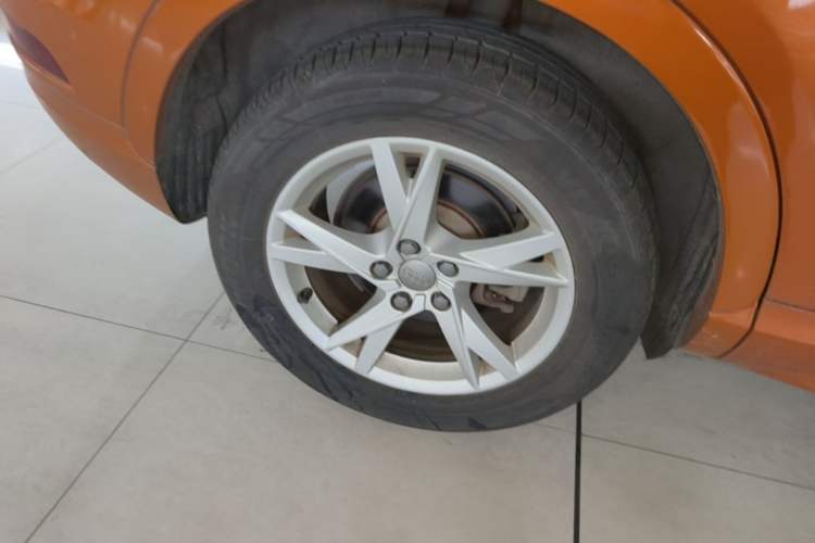 Used Audi Q3 2017 30 TFSI Fashion Model Right Rear Wheel Hub