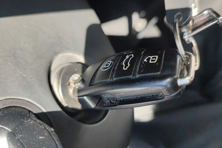 Used Audi Q3 2017 35 TFSI Fashion Model Vehicle Key