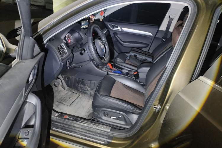 Used Audi Q3 2017 35 TFSI Fashion Model Driver Seat
