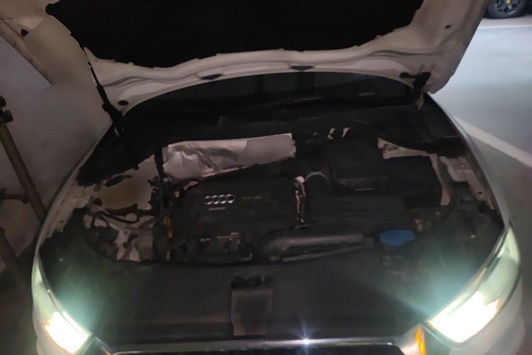 Used Audi Q3 2017 35 TFSI Fashion Model Engine Bay
