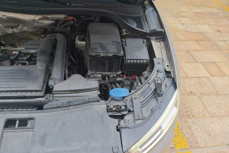 Used Audi Q3 2017 30 TFSI Fashion Model Engine Bay Left