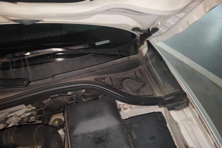 Used Audi Q3 2017 35 TFSI Fashion Model Engine Bay Left