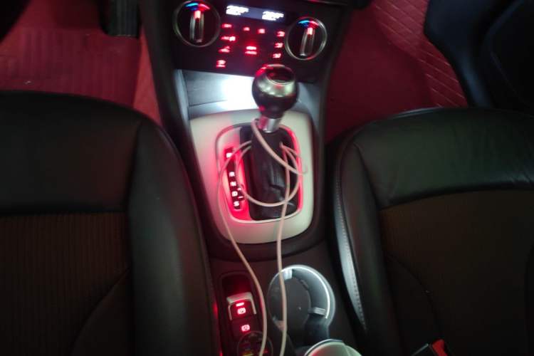 Used Audi Q3 2017 35 TFSI Fashion Model Gear Lever