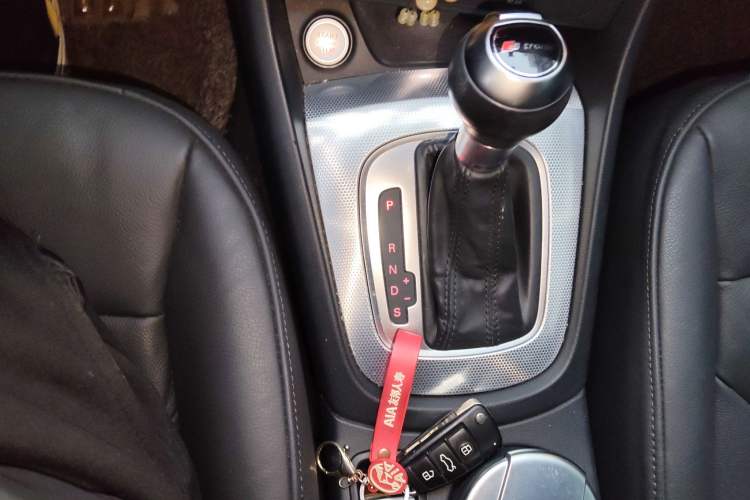 Used Audi Q3 2017 30 TFSI Fashion Model Gear Lever