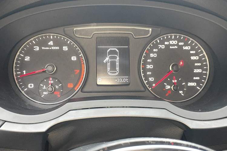 Used Audi Q3 2017 30 TFSI Fashion Model Instrument Cluster