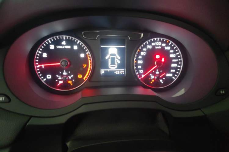 Used Audi Q3 2017 35 TFSI Fashion Model Instrument Cluster