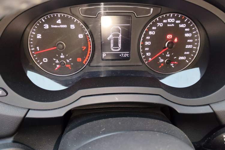 Used Audi Q3 2017 30 TFSI Fashion Model Instrument Cluster