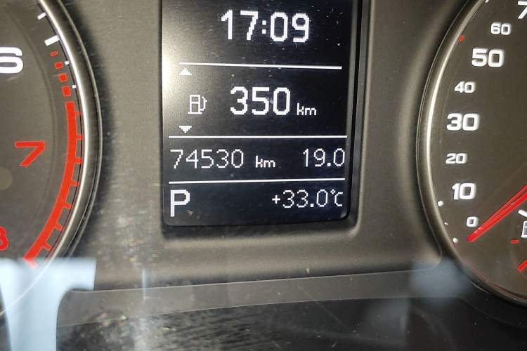 Used Audi Q3 2017 30 TFSI Fashion Model Odometer Close Up