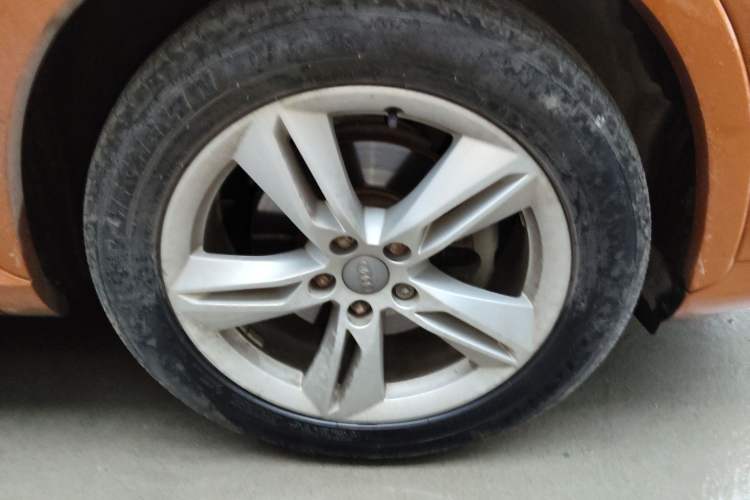Used Audi Q3 2017 30 TFSI Fashion Model Right Front Wheel Hub
