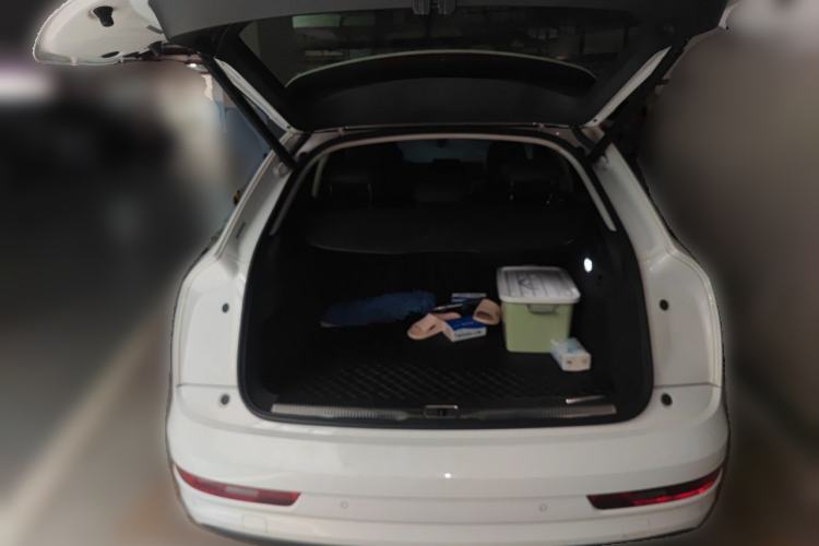 Used Audi Q3 2017 35 TFSI Fashion Model Trunk