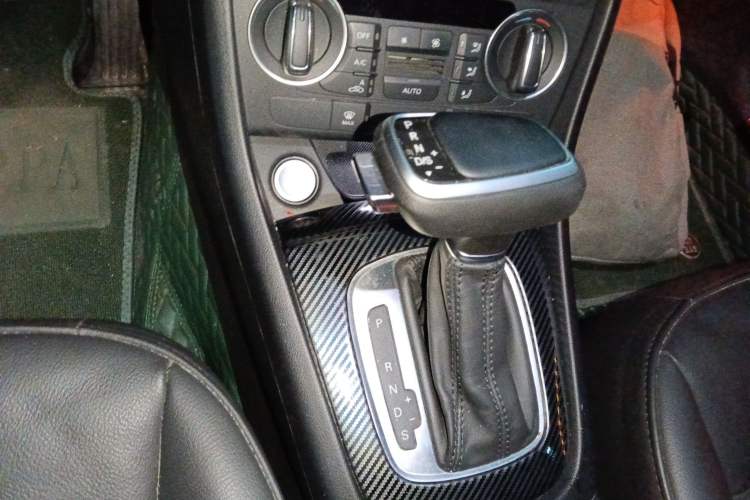 Used Audi Q3 2017 30 TFSI Fashion Model Gear Lever