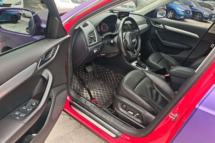 Used Audi Q3 2017 30 TFSI Fashion Model Interior 3