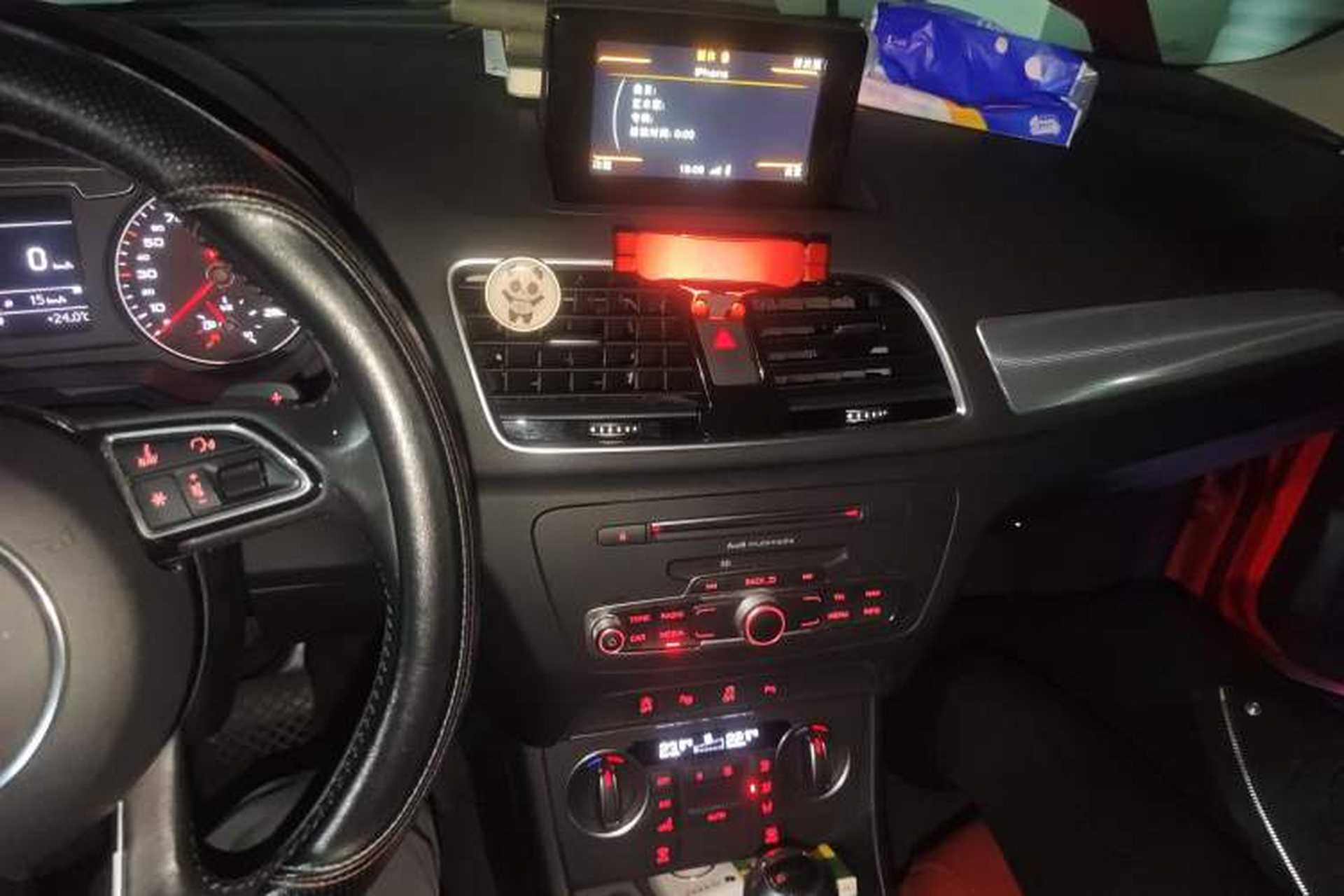 Used Audi Q3 2017 30 TFSI Fashion Model Audio And AC Panel