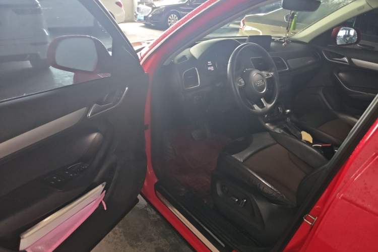 Used Audi Q3 2017 30 TFSI Fashion Model Driver Seat