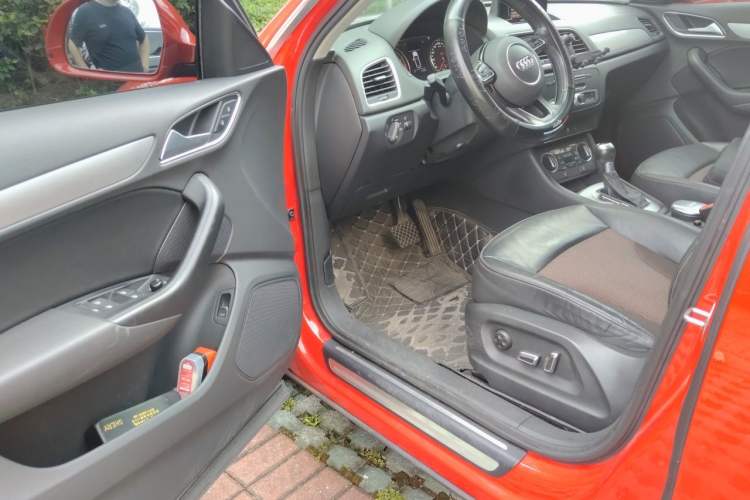 Used Audi Q3 2017 30 TFSI Fashion Model Driver Seat
