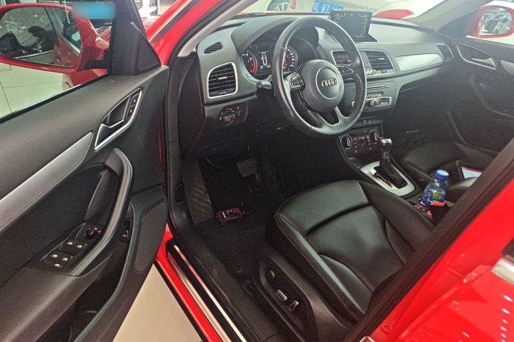 Used Audi Q3 2017 35 TFSI Fashion Model Driver Seat