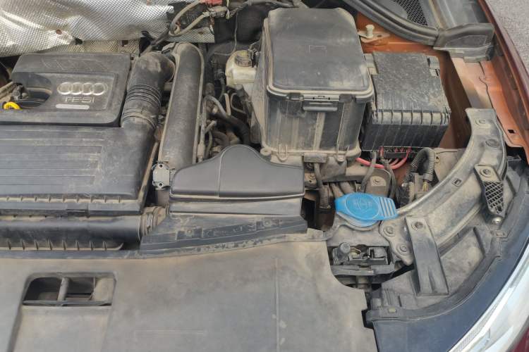 Used Audi Q3 2017 30 TFSI Fashion Model Engine Bay Left