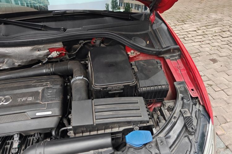 Used Audi Q3 2017 35 TFSI Sport Edition Engine Bay Left