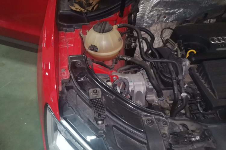 Used Audi Q3 2017 30 TFSI Standard Model Engine Bay Right
