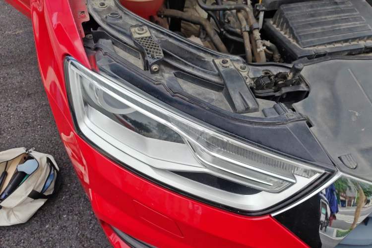 Used Audi Q3 2017 30 TFSI Fashion Model Engine Bay Right