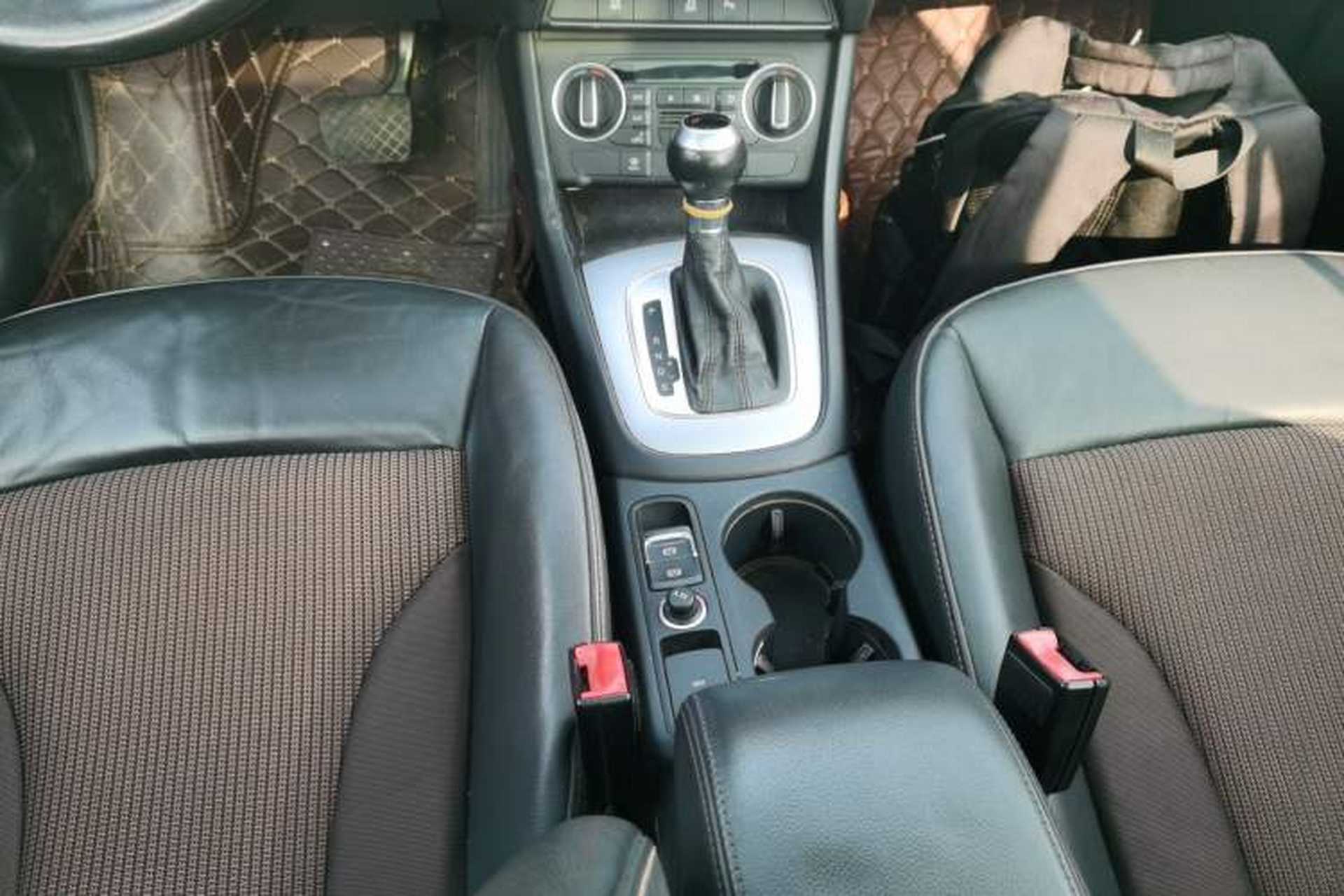 Used Audi Q3 2017 30 TFSI Fashion Model Gear Lever