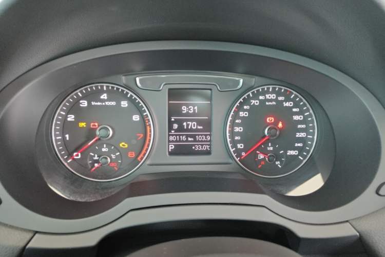 Used Audi Q3 2017 30 TFSI Fashion Model Instrument Cluster