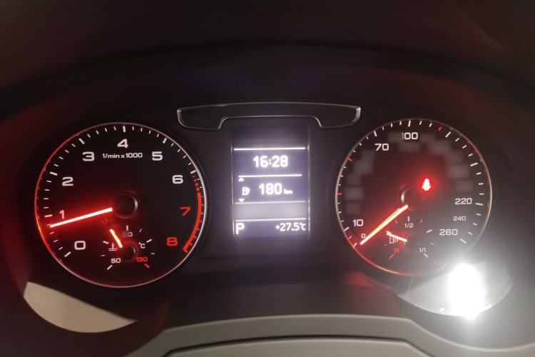 Used Audi Q3 2017 30 TFSI Fashion Model Instrument Cluster