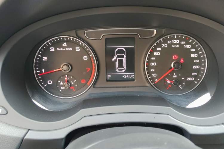 Used Audi Q3 2017 30 TFSI Fashion Model Instrument Cluster
