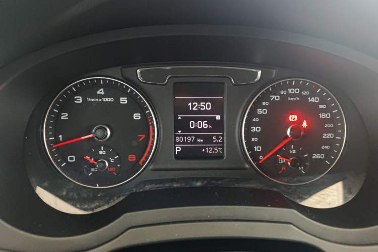 Used Audi Q3 2017 35 TFSI Fashion Model Instrument Cluster