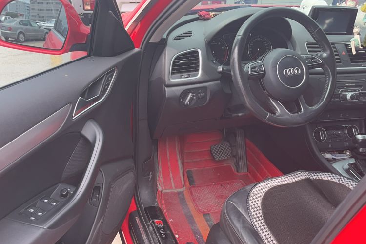 Used Audi Q3 2017 30 TFSI Fashion Model Interior 2
