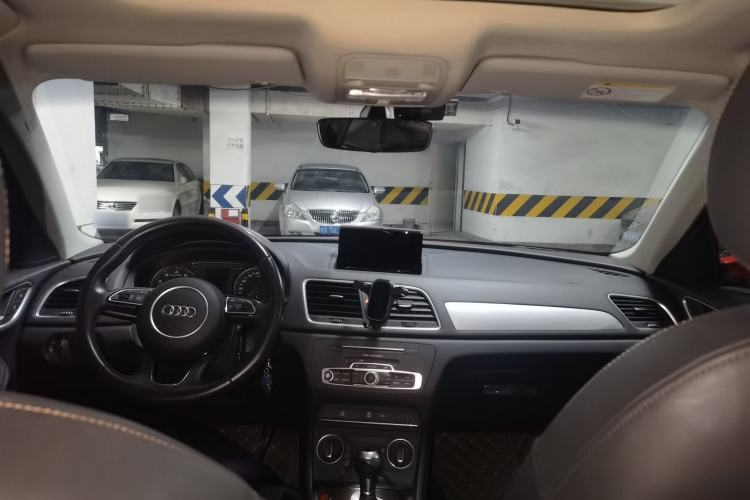 Used Audi Q3 2017 30 TFSI Fashion Model Interior 2