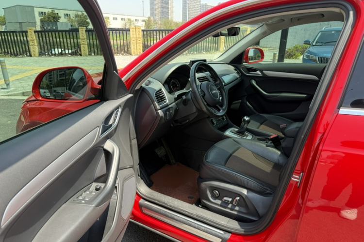 Used Audi Q3 2017 35 TFSI Fashion Model Interior 3