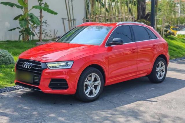 Ojetý Audi Q3 2017 30 TFSI Fashion Model