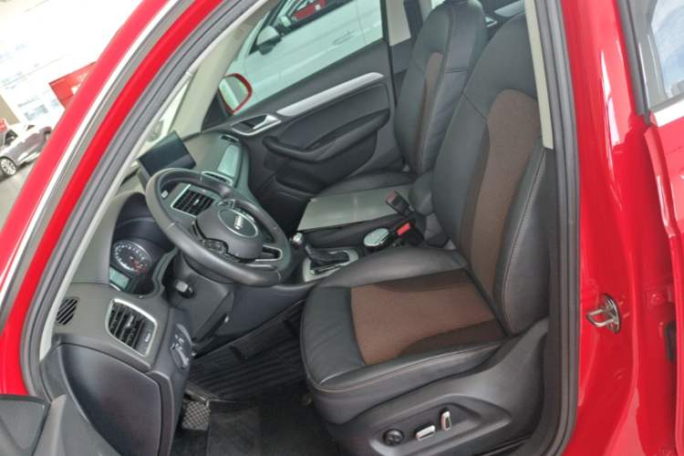 Used Audi Q3 2017 30 TFSI Fashion Model Left Front Seat