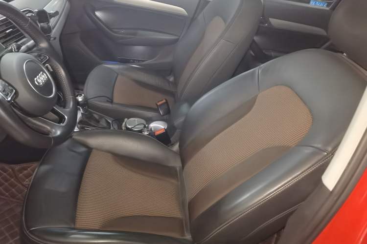 Used Audi Q3 2017 30 TFSI Fashion Model Left Front Seat