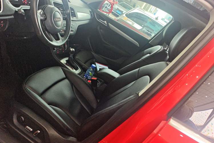 Used Audi Q3 2017 35 TFSI Fashion Model Left Front Seat