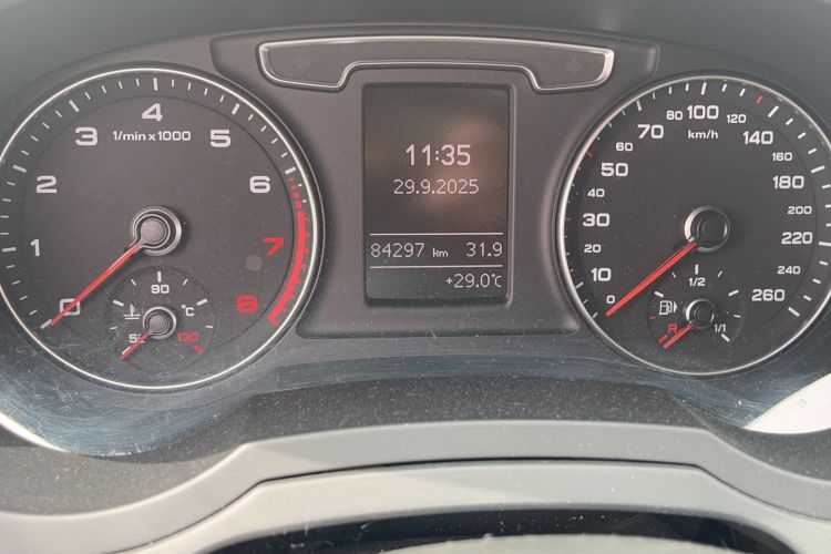 Used Audi Q3 2017 30 TFSI Fashion Model Odometer Close Up